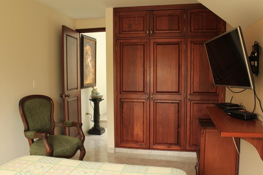 Mayorca Homestay เมเดยิน ภายนอก รูปภาพ