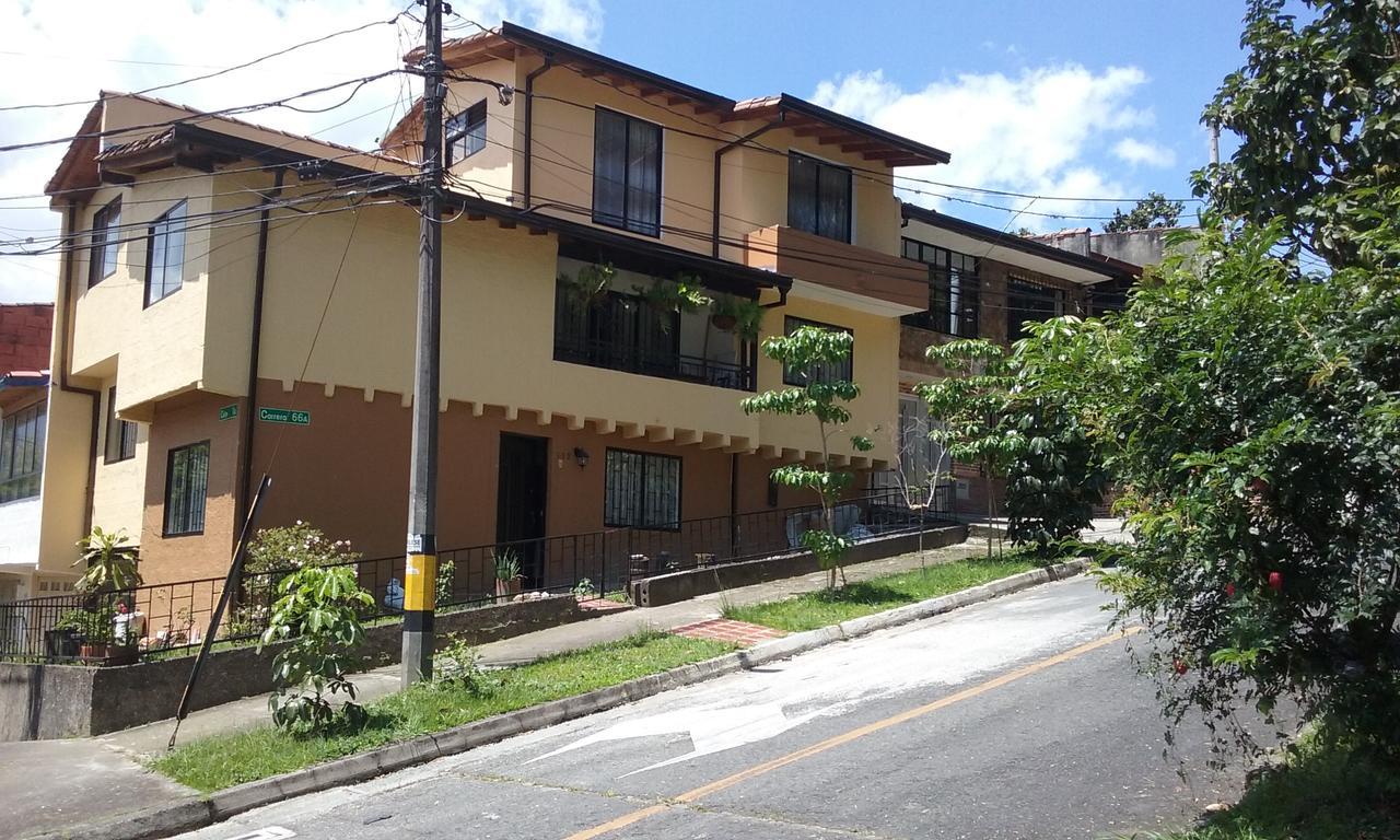 Mayorca Homestay เมเดยิน ภายนอก รูปภาพ