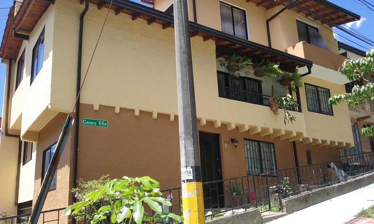 Mayorca Homestay เมเดยิน ภายนอก รูปภาพ