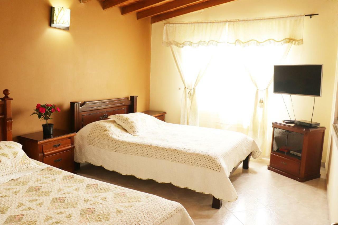 Mayorca Homestay เมเดยิน ภายนอก รูปภาพ